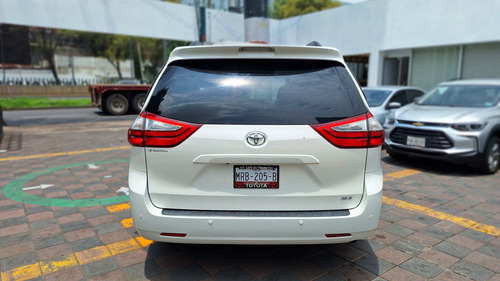 Toyota Sienna 3.5 Xle At
