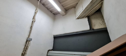 Imagen 4 de 5 de Venta Local Freemarket Adriana Dudamell 04144722734 Cod 136689