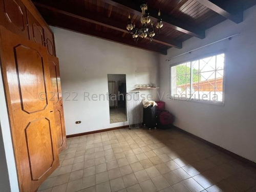Imagen 9 de 16 de Mayerling Gonzalez Bm Vende Casa Mls #22-27856