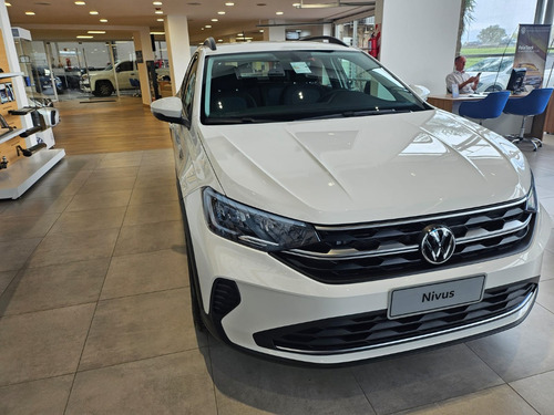 Volkswagen Nivus Comfortline 200 tsi at