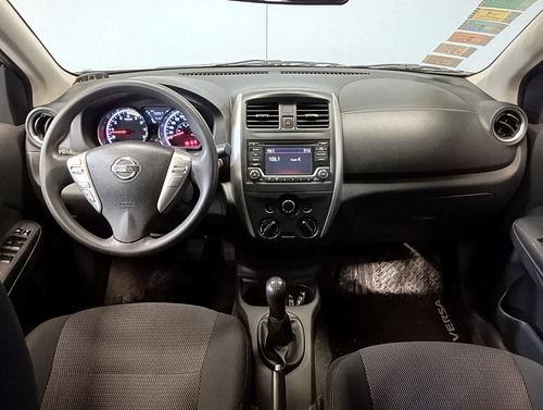 Nissan Versa 1.6 Advance Mt