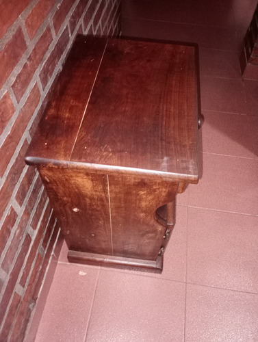 Mesa De Luz Algarrobo Xxxx Mate Marrón (Usado)