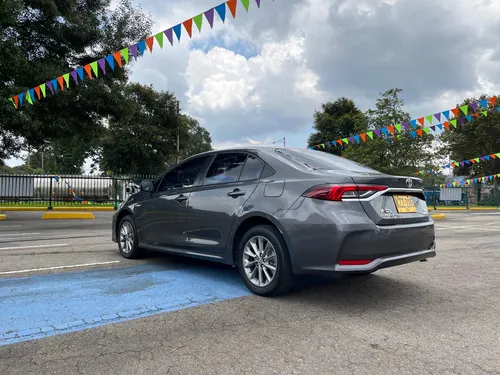 Toyota Corolla 1.8 Se-g híbrido
