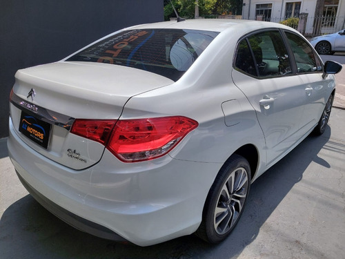 Imagem 6 de 12 de Citroen C4 Lounge
