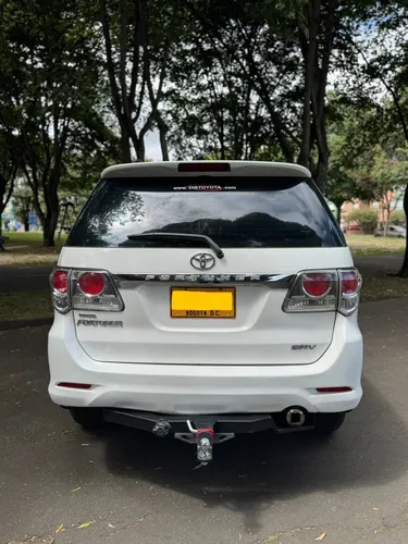 Toyota Fortuner 3.0 Sr5