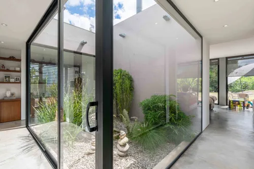 Casa En Venta En Canelon. Cod V5883