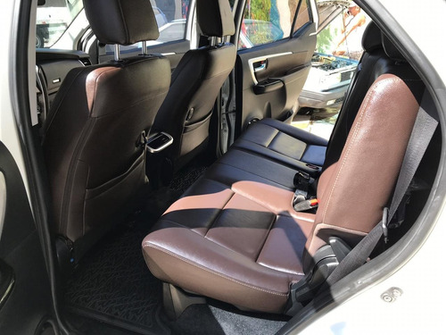 Toyota Hilux Sw4 2.8 Srx 4x4 7 Lugares 16v Turbo
