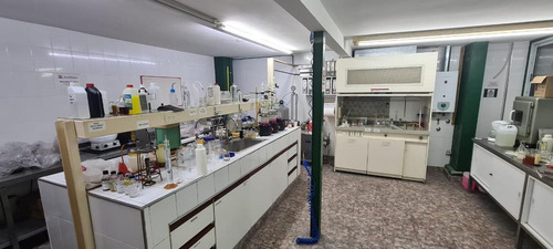 Imagen 11 de 14 de Galpón Industrial 1250 M² Baños, Vestuarios Y Oficinas - 9 De Abril
