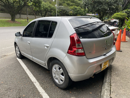 Renault Sandero 1.6 Dynamique Automatico