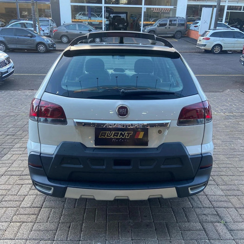 Fiat Palio 1.8 MPI ADVENTURE WEEKEND 16V FLEX 4P MANUAL