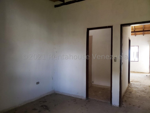 Imagen 13 de 30 de Casas En Venta Cabudare La Montañita, Arnaldo J. López Tlf. 04245257450 Codigo 22-1646 Lara, Venezuela