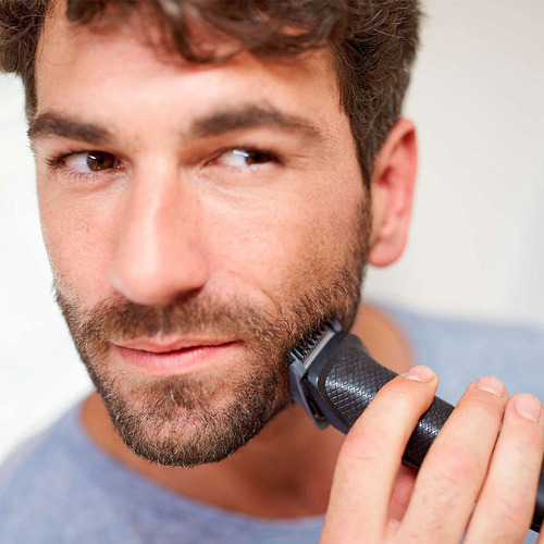 Bcbcphilips Multigroom Series 3000 Con 13 Accesorios Mg3750/