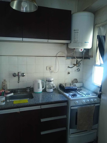 Imagen 6 de 25 de Departamento 2amb Cocina Y Baño Completos. Luminoso