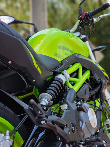 Imagen 4 de 25 de Benelli 302 S - Entrega Inmediata 0 Km - Mejor Precio Jc