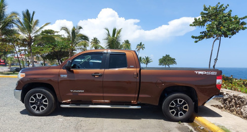 Imagen 2 de 10 de Toyota Tundra Trd Off Road