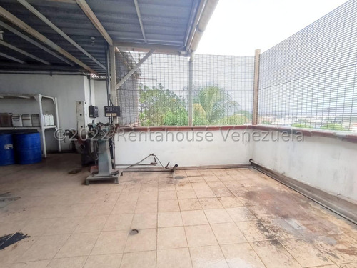Edificio Comercial En Venta En Avenida Libertador Barquisimeto Lara. Código 23-15252 Excelente Oportunidad Al Mejor Precio Negociable!!!. Comunicate Conmigo! Gracias. Pregunta Sin Compromiso Kv #