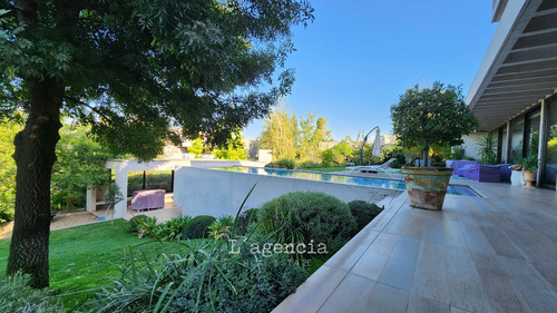 Valle Escondido - Increíble Diseño - Arq. G. Mardones