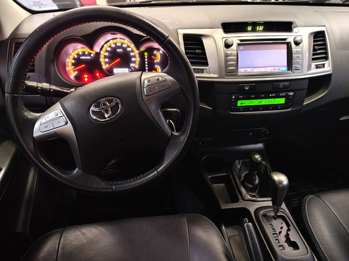 Toyota Hilux 3.0 SRV LIMITED EDITION 4X4 CD 16V TURBO INTERCOOLER DIESEL 4P AUTOMÁTICO