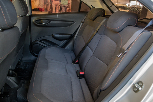 Imagen 3 de 19 de Chevrolet Onix 1.4 Ltz Mt 98cv 2015 Onv