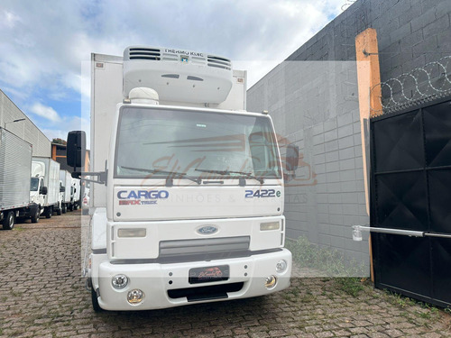 Ford Cargo 2422 2422/ 2422 E 3-eixos 2p (diesel)