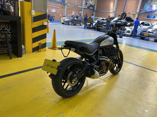 Imagen 9 de 24 de Ducati Scrambler 800 Dark