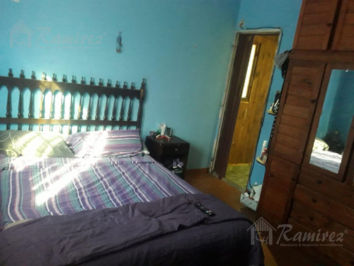 Casa 4 Ambientes En Venta - La Reja, Moreno