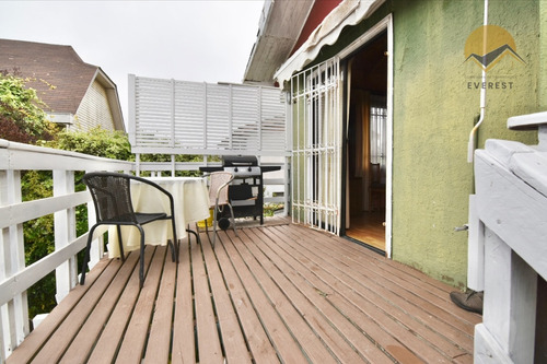 Se Vende Casa 6d 3b Con Estacionamiento. Algarrobo.