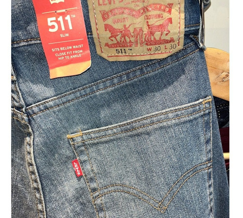 Imagen 6 de 8 de Jean Levis 511 Azul Oxido Sim Fit Belgrano
