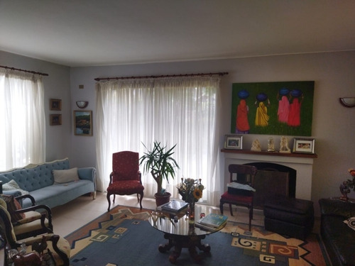Venta De Casa Solida En El Sector De El Canelo Algarrobo.