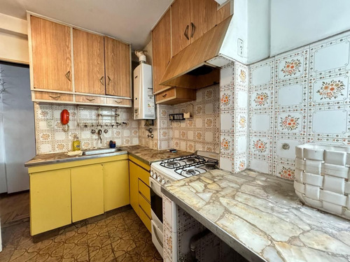 Venta De Departamento 4 Ambientes En Av Independencia 2500