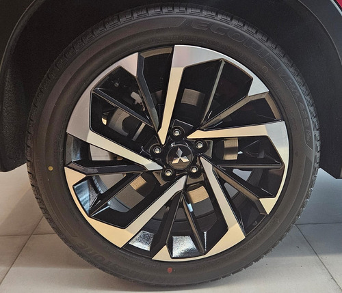 Mitsubishi Outlander 2.5 Gls At Full
