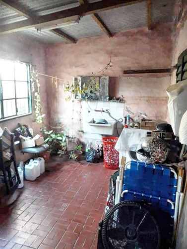 Casa En Junín (calle Larrory Y Lugones)