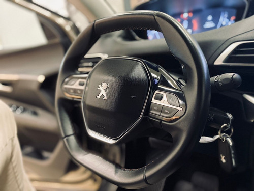 Imagen 12 de 12 de Peugeot 5008 Allure 1.6 Thp