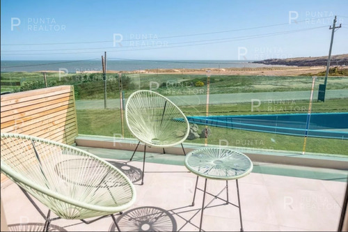 Apartamento En Venta Con Súper Vista A Las Grutas, Punta Ballena, Uruguay