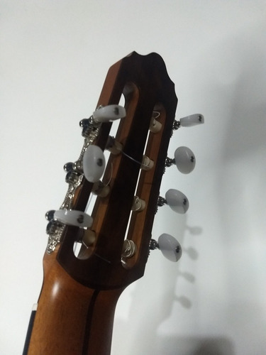 Imagem 8 de 8 de Violão Luthier Araújo 7 Cordas Imbuia/cedro Cutway Nylon