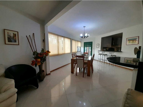 Vendo Casa 350m2 El Marqués 6479