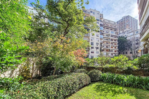 Plaza Carlos Pellegrini. Jardín Y Cochera. 3 Ambientes