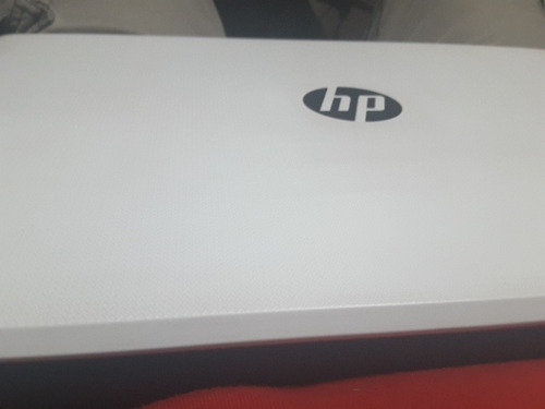 Laptop Hp I7 8, Gb Ram Tarjeta Video Amd Pantalla 15