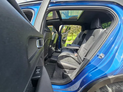 Volvo XC40 2.0 T4 R-Design