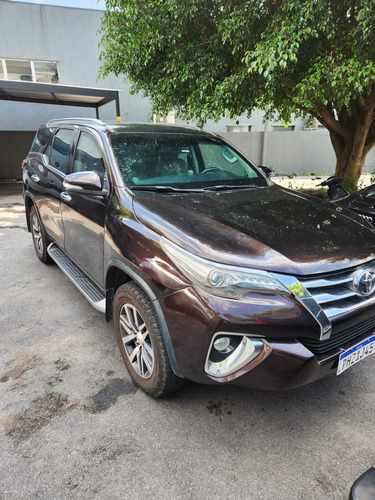 Toyota SW4 2.8 Tdi Srx 7l 4x4 Aut. 5p