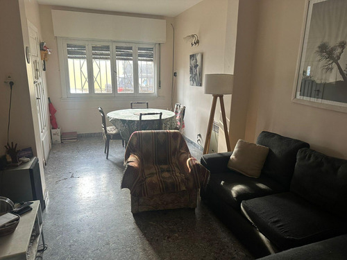 Ph En Planta Baja Con Patio Y Terraza Próximo A Avenida Mitre