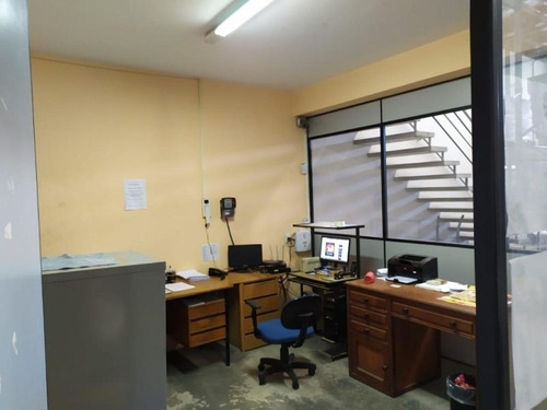 Imagem 2 de 8 de Galpão À Venda, 300 M² Por R$ 1.100.000,00 - Zona Industrial - Sorocaba/sp - Ga0002 - 67640785