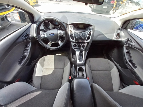 Imagen 11 de 14 de Ford Focus Se At 2012