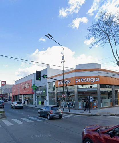 Local - Lomas De Zamora