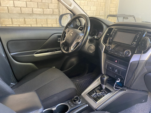 Mitsubishi L200 2.5 Di-D Cabina Doble 4X4 At
