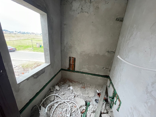 Imagen 6 de 28 de Venta Permuta Casa Barrio Cerrado Privado San Sebastian Seguridad Pileta Parrilla Cuotas Financiación Facilidades Oportunidad Inversión