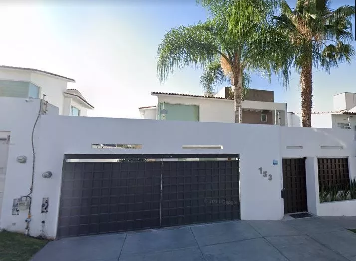 Casa En Venta En Juriquilla, Queretaro, A Precio De Remate Hipotecario