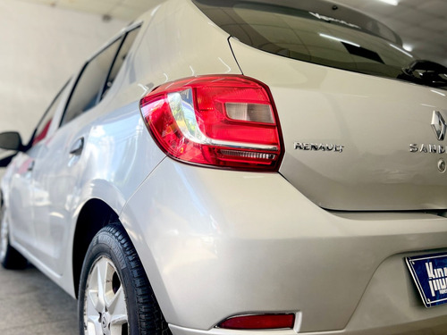 Renault Sandero 1.0 AUTHENTIQUE 16V FLEX 4P MANUAL