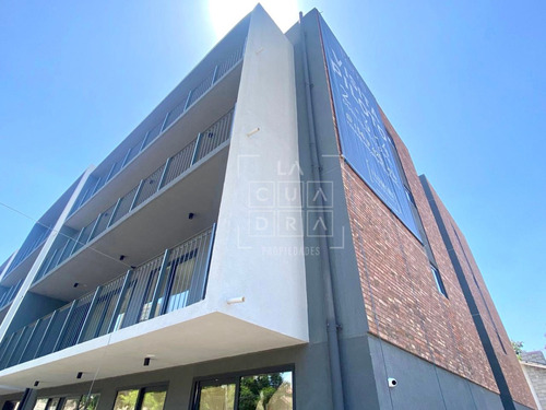 Nuevo, Duplex 4d3b + Estar + Jardin + 2e1b