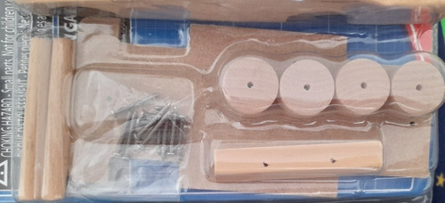Kit De Construcción Auto De Carreras De Madera